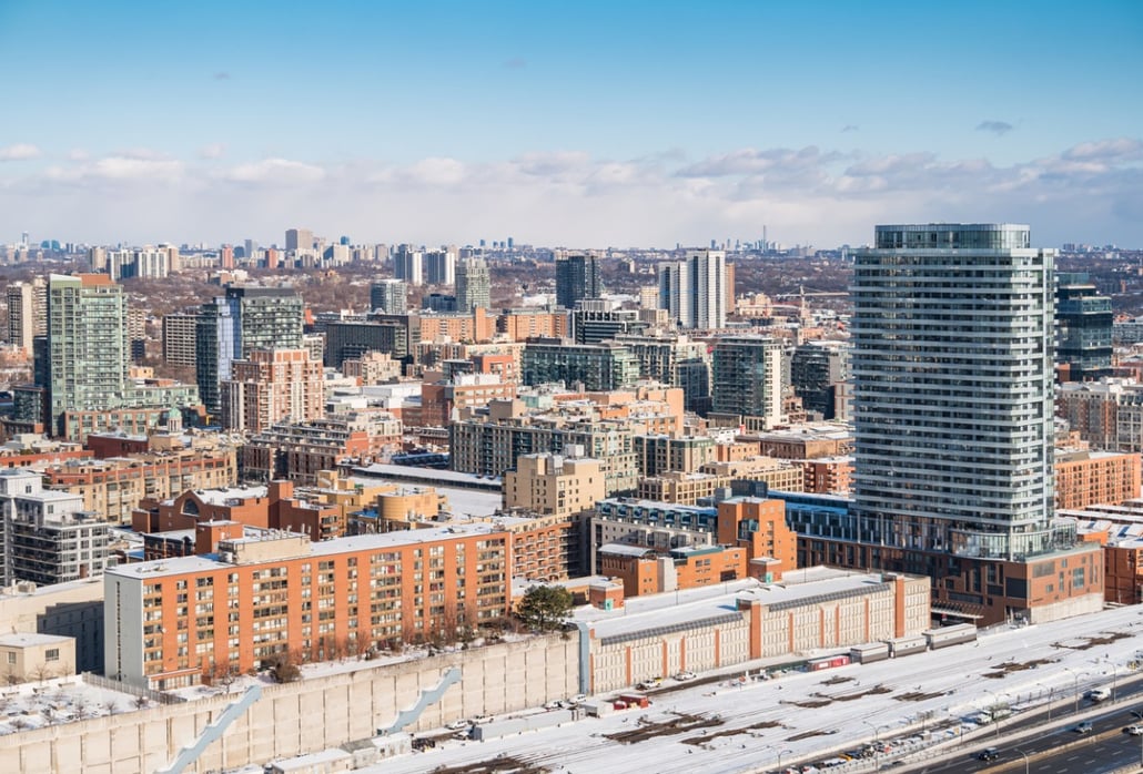 cityscape-of-toronto-ontario-canada-under-light-snowfall